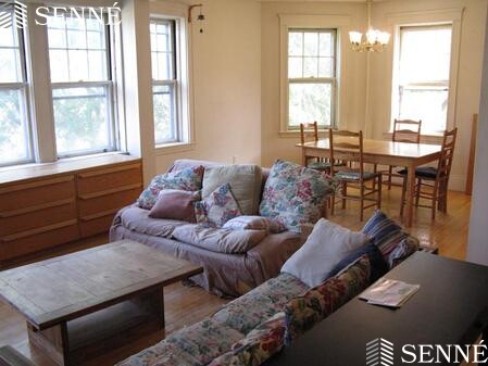 2.5 bed, 2 bath apartment for rent at 44 Langdon St Unit 9, Neighborhood Nine — photo 7 of 8