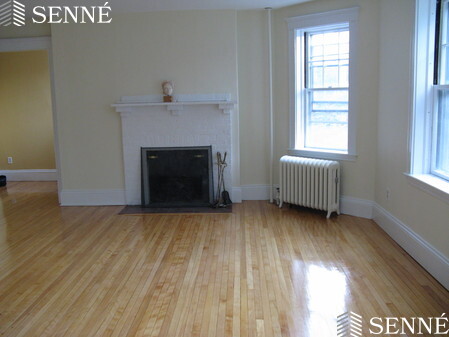 2.5 bed, 2 bath apartment for rent at 44 Langdon St Unit 9, Neighborhood Nine — photo 3 of 8
