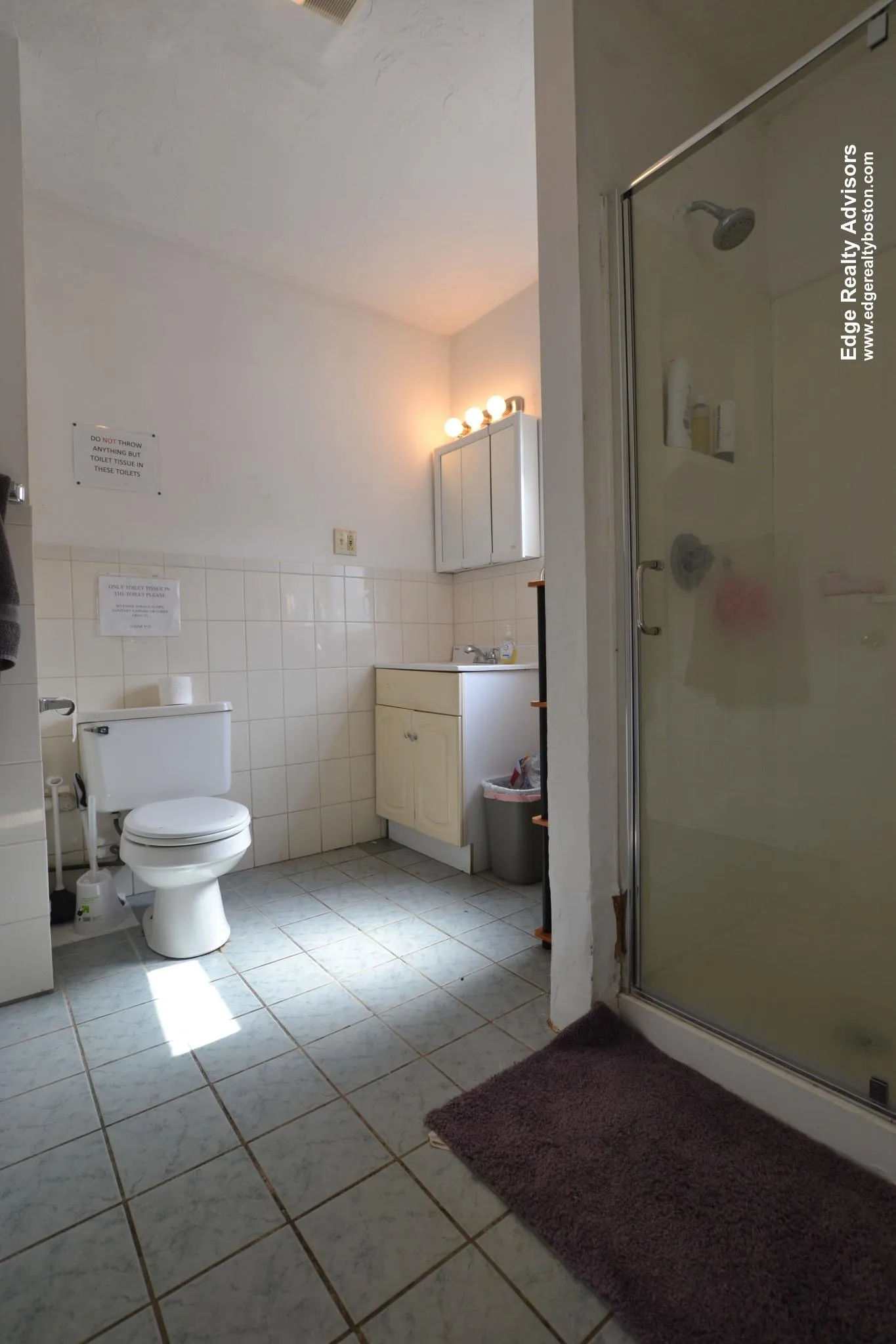 6 bed, 2 bath apartment for rent at 44 Linden St Unit 1, Allston — photo 4 of 8
