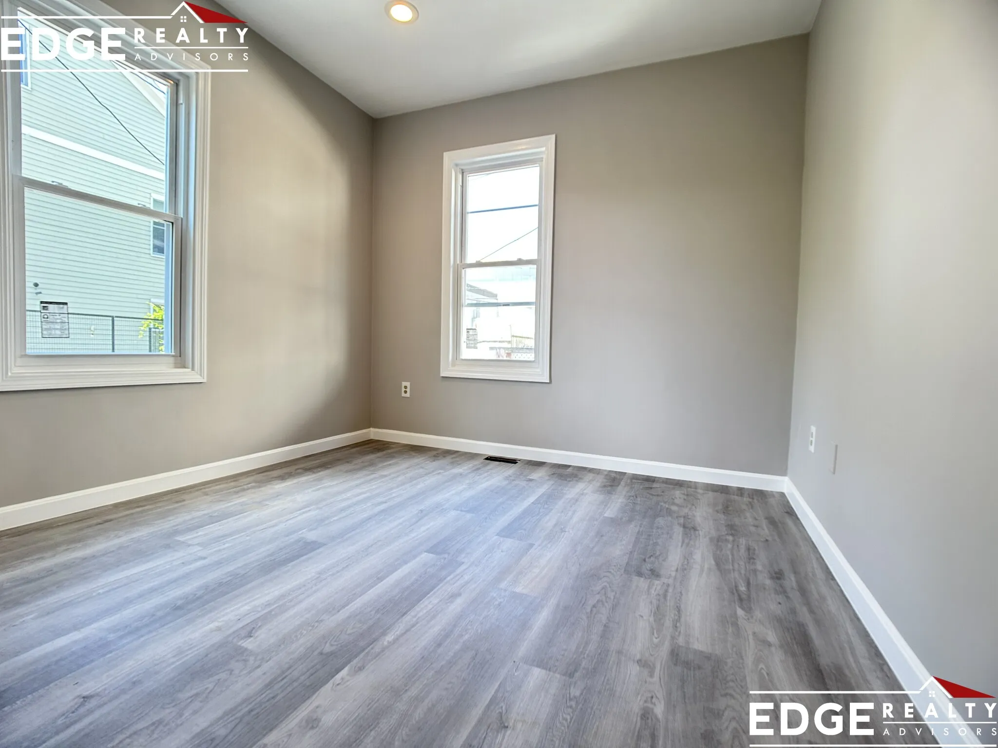 5 bed, 2 bath apartment for rent at 44 Long Ave Unit 1, Brighton — photo 10 of 15