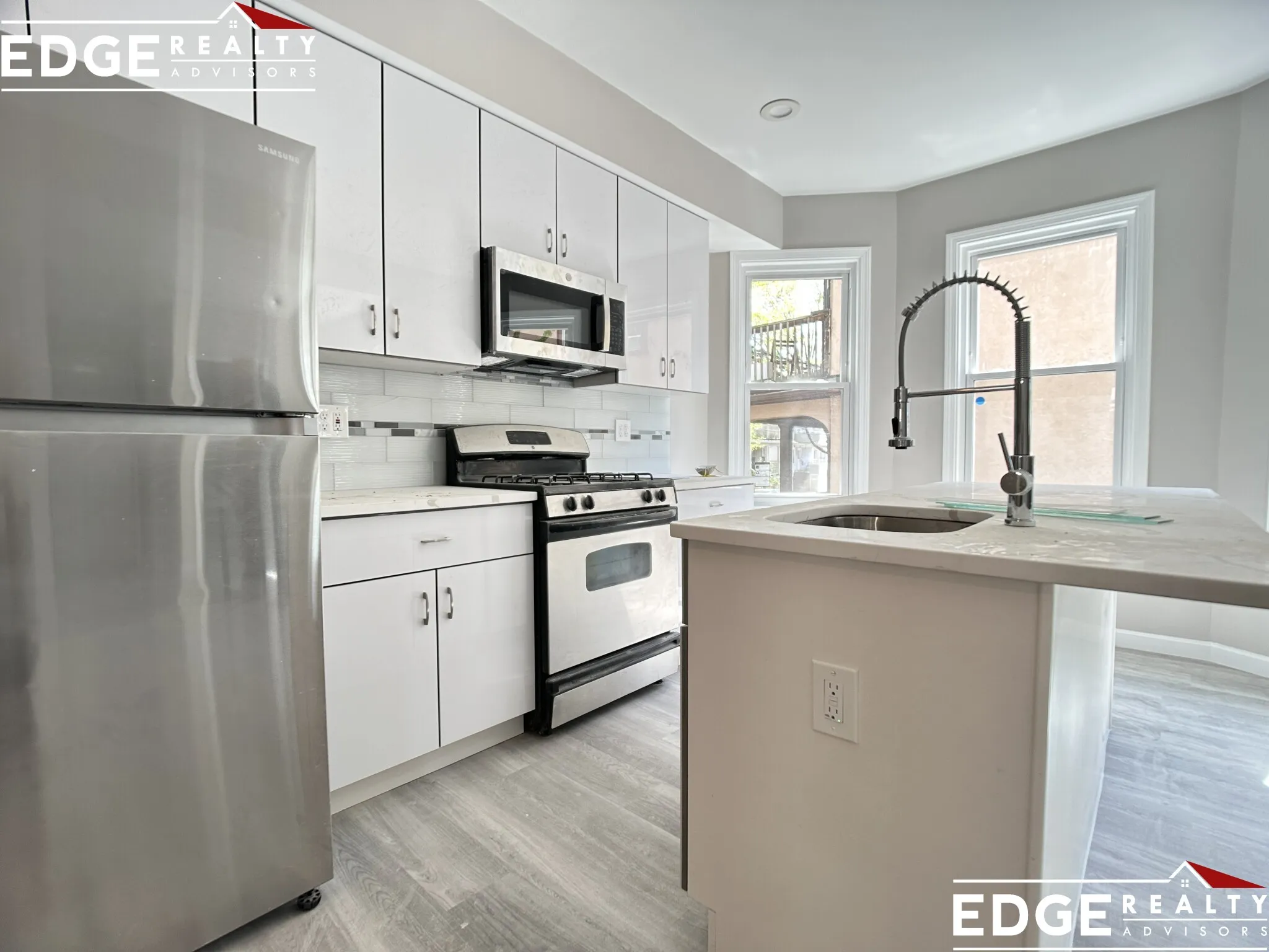 5 bed, 2 bath apartment for rent at 44 Long Ave Unit 1, Brighton — photo 1 of 15