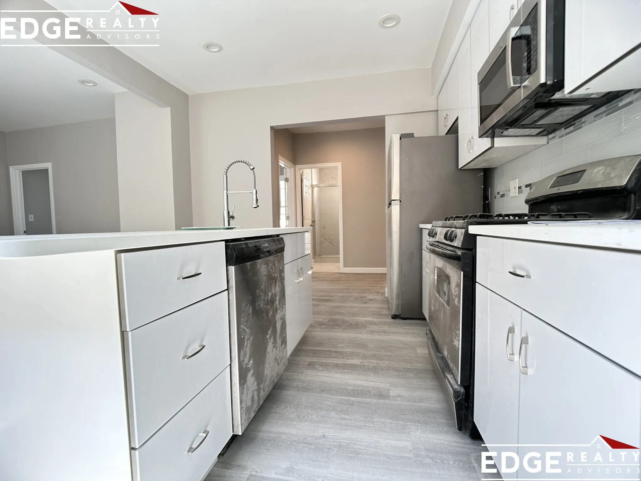 5 bed, 2 bath apartment for rent at 44 Long Ave Unit 1, Brighton — photo 9 of 15