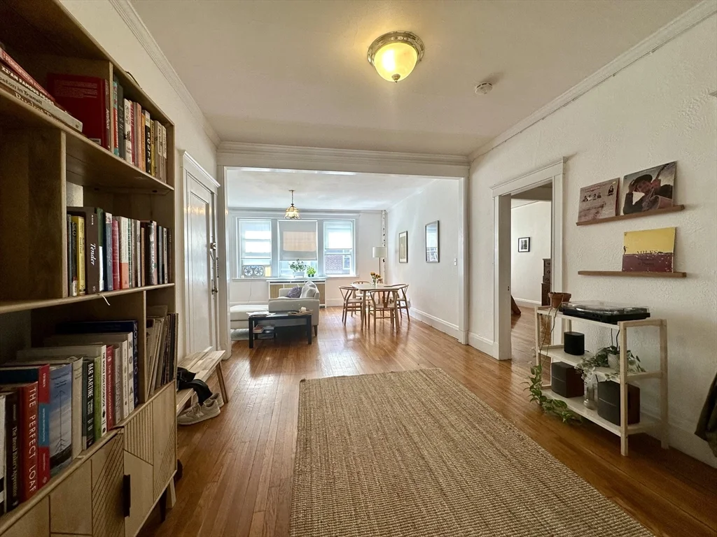 2 bed, 1 bath apartment for rent at 44 Longwood Ave Unit 3, Coolidge Corner — photo 2 of 12