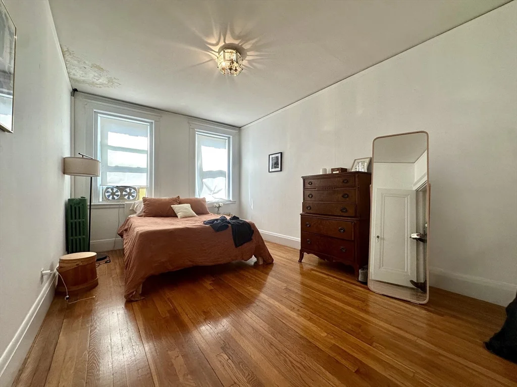 2 bed, 1 bath apartment for rent at 44 Longwood Ave Unit 3, Coolidge Corner — photo 8 of 12