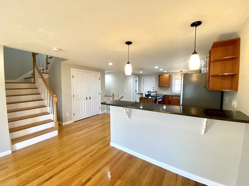 2 bed, 2 bath apartment for rent at 44 Main St Unit 2, Gloucester — photo 5 of 14