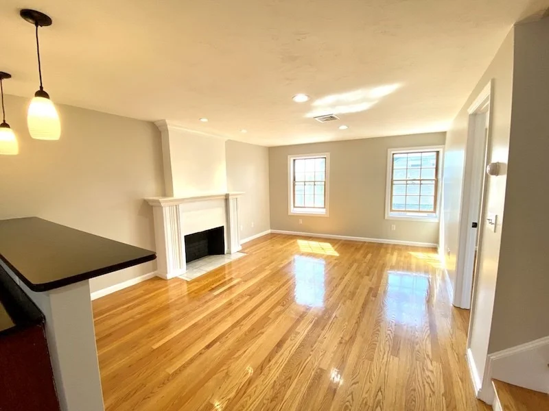 2 bed, 2 bath apartment for rent at 44 Main St Unit 2, Gloucester — photo 3 of 14