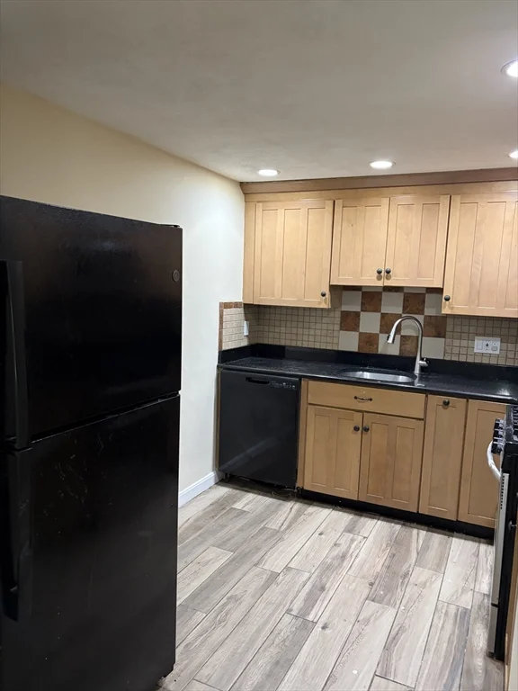 2 bed, 1 bath apartment for rent at 44 Main St Unit 6, North Reading — photo 4 of 12
