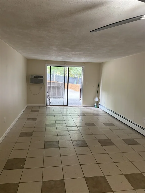 2 bed, 1 bath apartment for rent at 44 Main St Unit 6, North Reading — photo 5 of 12