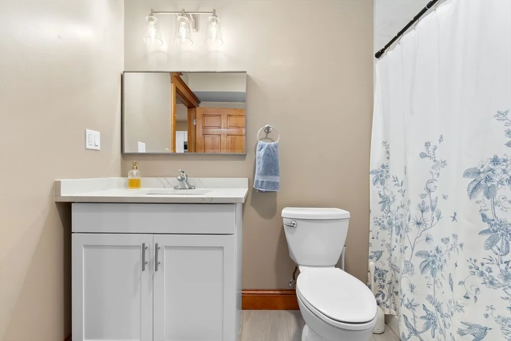 1 bed, 1 bath apartment for rent at 44 Maple St Unit 10, Danvers Center — photo 15 of 15