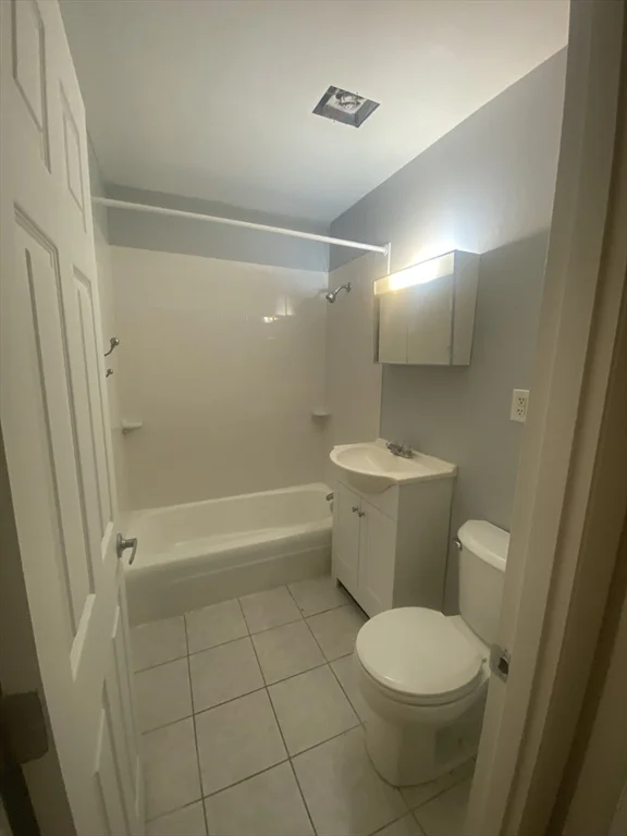 1 bed, 1 bath apartment for rent at 44 Maple St Unit 203, Hyde Park — photo 23 of 29