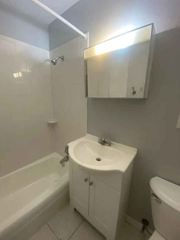 1 bed, 1 bath apartment for rent at 44 Maple St Unit 203, Hyde Park — photo 19 of 29