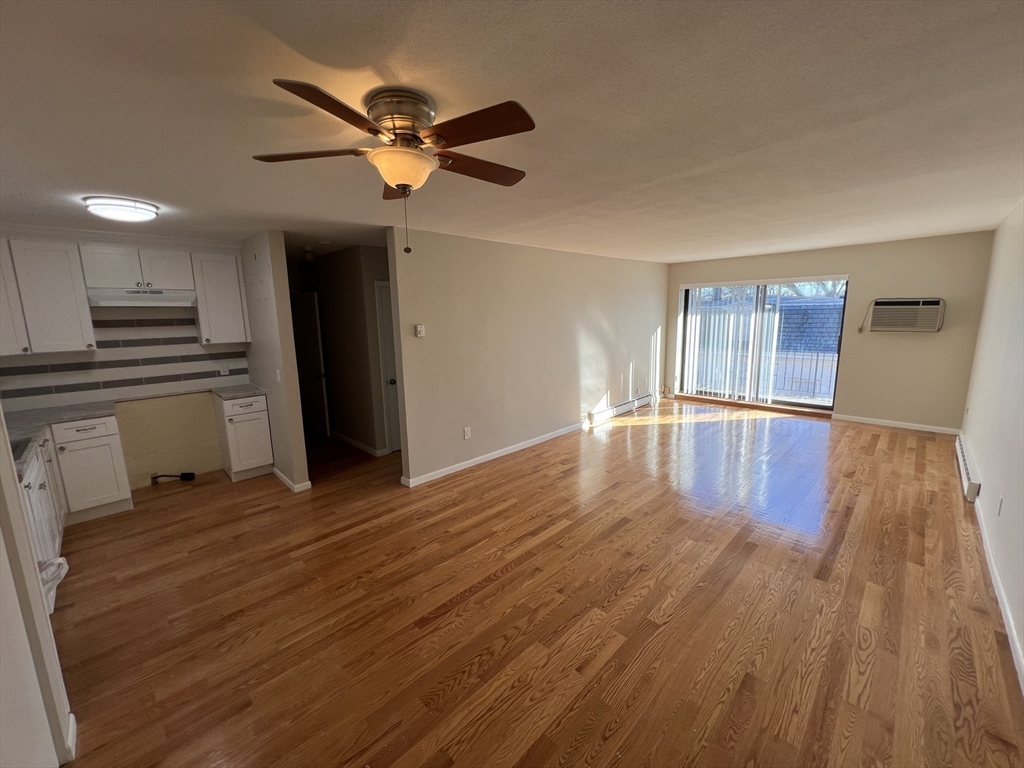 1 bed, 1 bath apartment for rent at 44 Maple St Unit 303, Hyde Park — photo 9 of 20