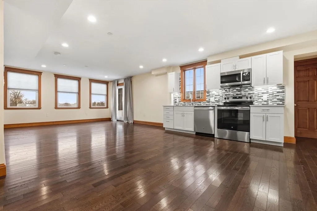 1 bed, 1 bath apartment for rent at 44 Maple St Unit 7, Danvers Center — photo 7 of 19