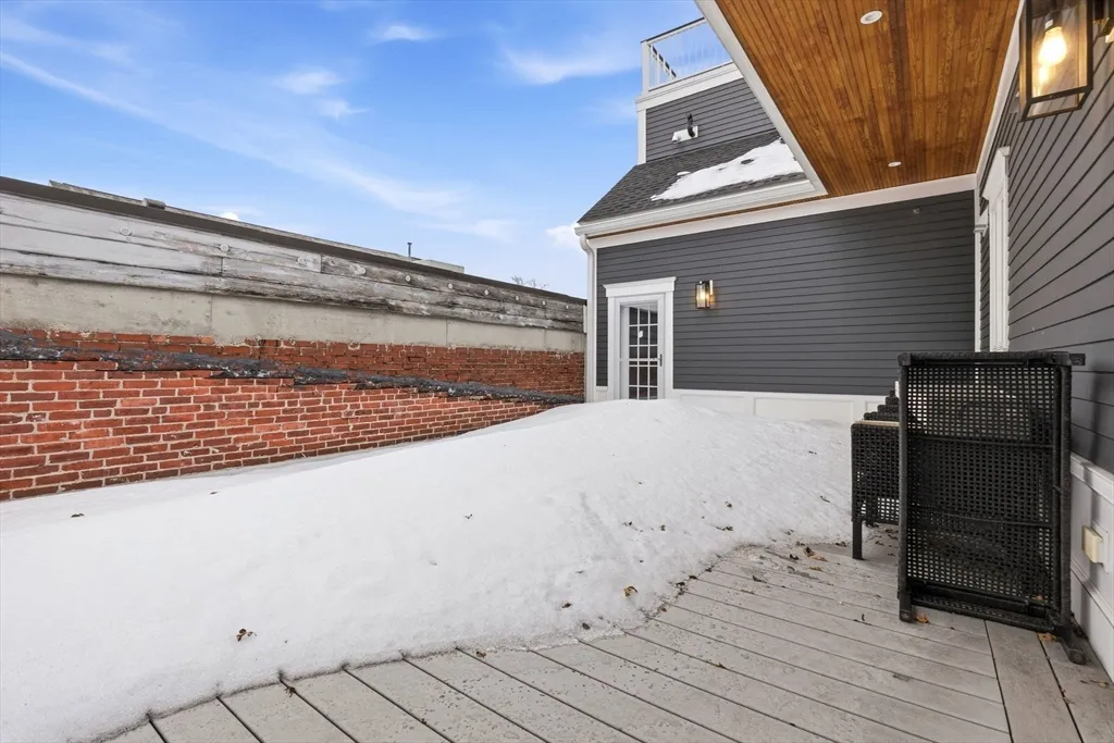 1 bed, 1 bath apartment for rent at 44 Maple St Unit 7, Danvers Center — photo 16 of 19