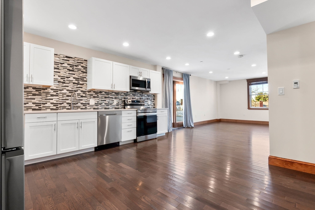 1 bed, 1 bath apartment for rent at 44 Maple St Unit 8, Danvers — photo 5 of 24