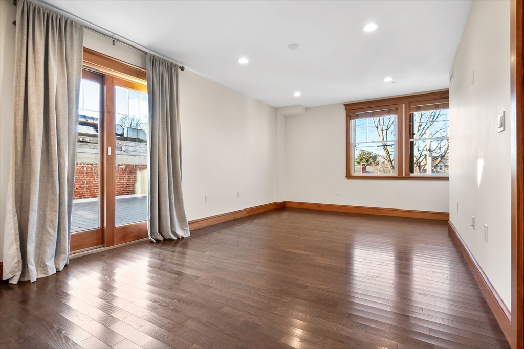 1 bed, 1 bath apartment for rent at 44 Maple St Unit 8, Danvers — photo 12 of 24