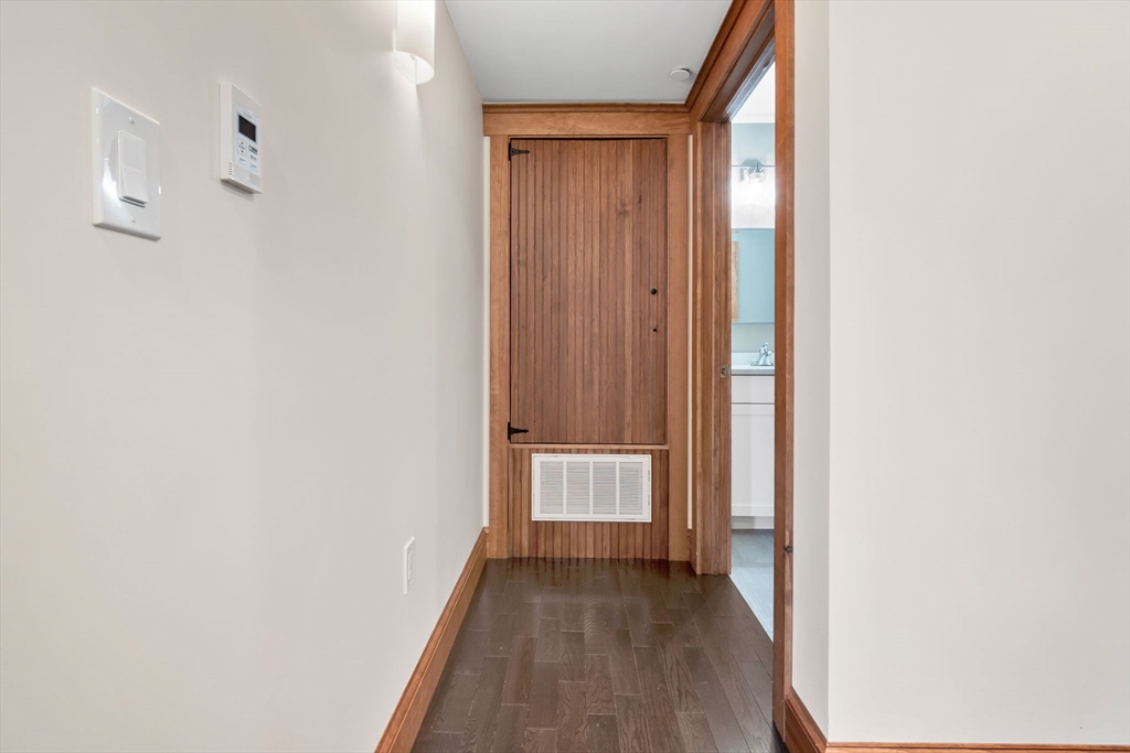 1 bed, 1 bath apartment for rent at 44 Maple St Unit 8, Danvers — photo 13 of 24