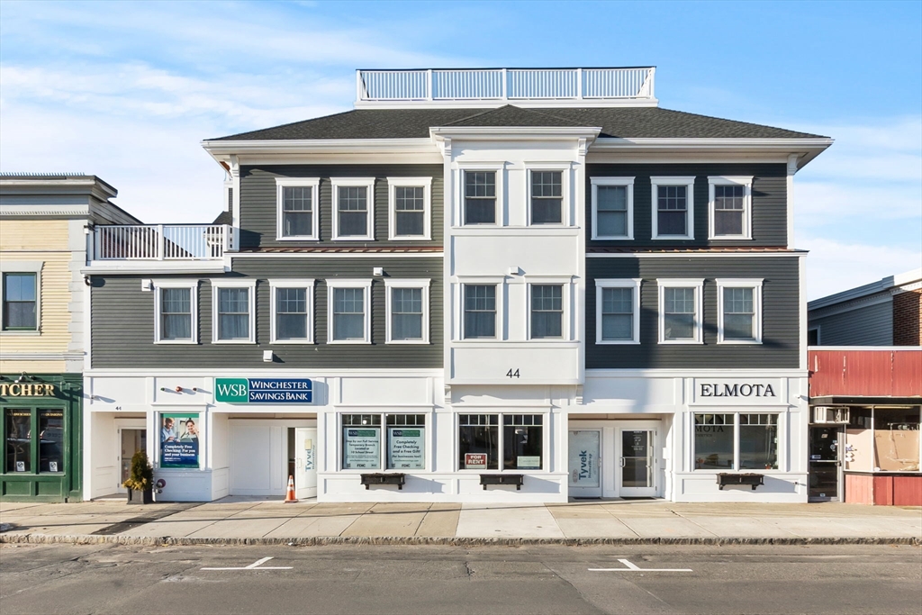 1 bed, 1 bath apartment for rent at 44 Maple St Unit 8, Danvers