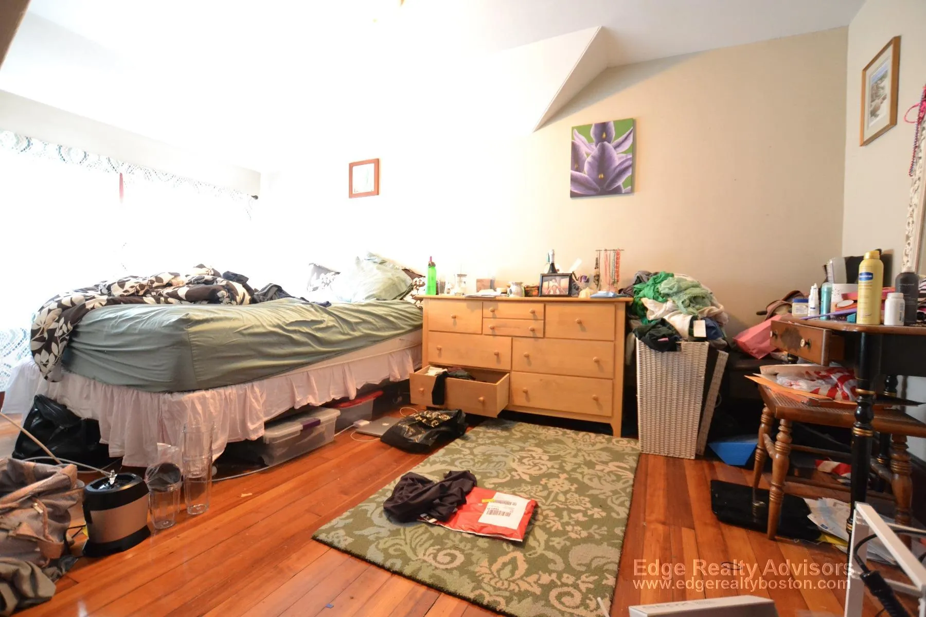 4 bed, 2 bath apartment for rent at 44 Mapleton St Unit 1, Brighton — photo 12 of 15
