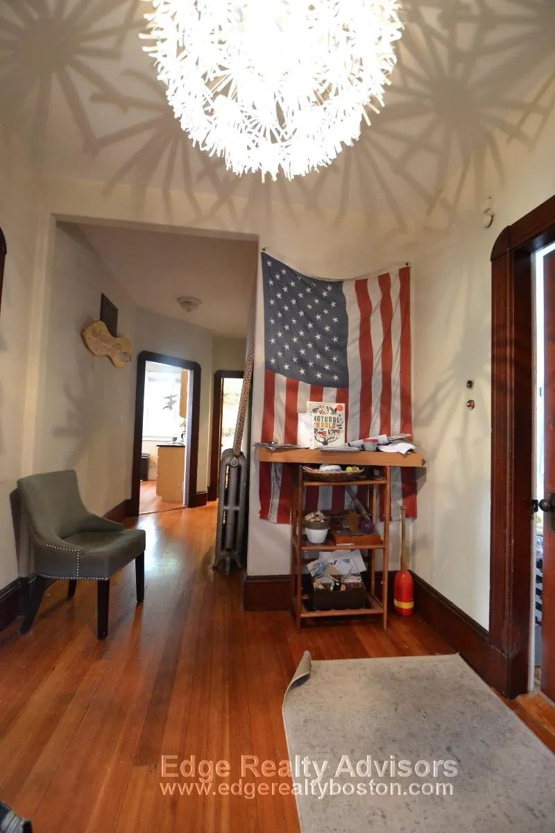 4 bed, 2 bath apartment for rent at 44 Mapleton St Unit 1, Brighton — photo 10 of 15