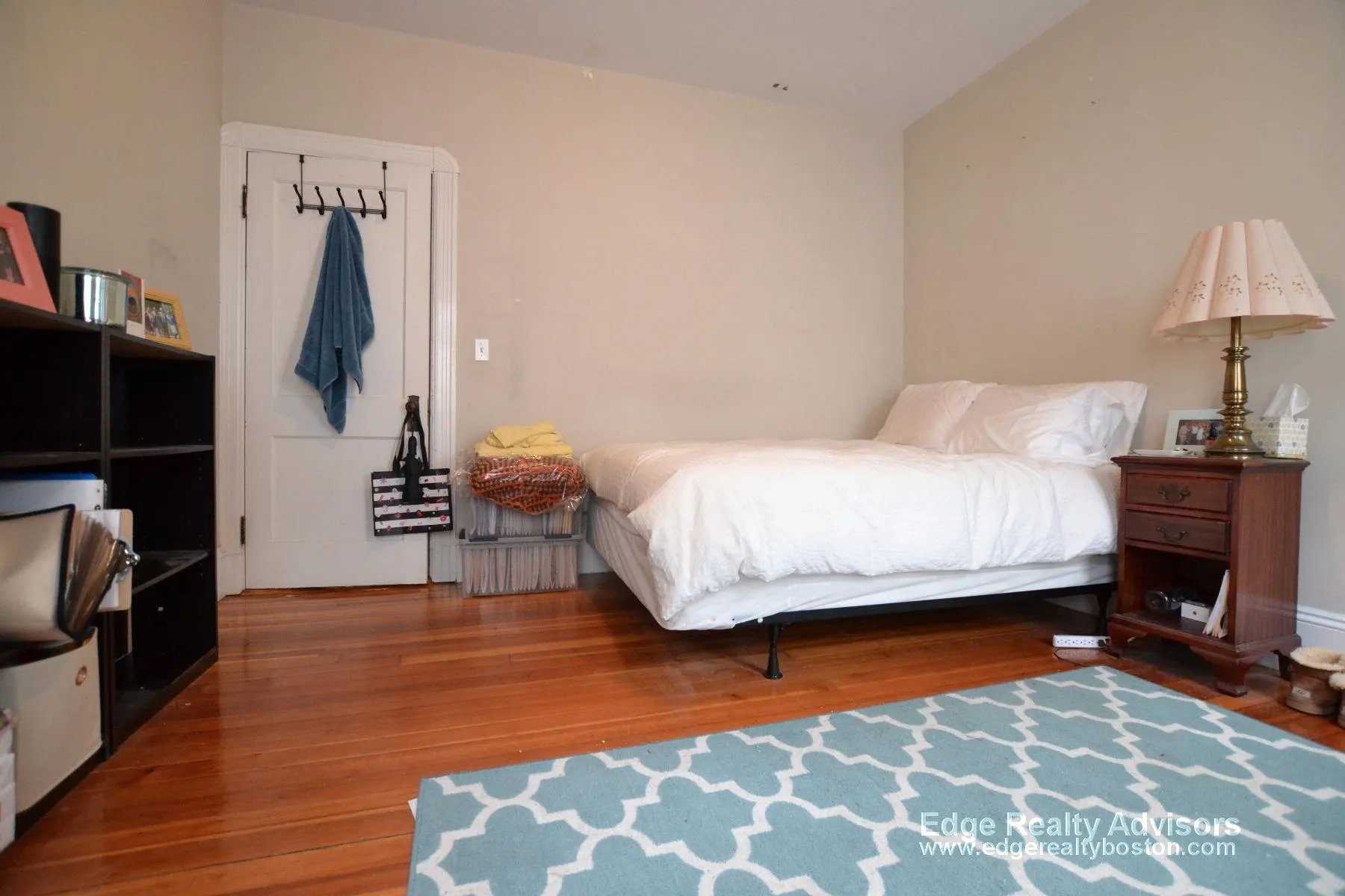 4 bed, 2 bath apartment for rent at 44 Mapleton St Unit 1, Brighton — photo 8 of 15