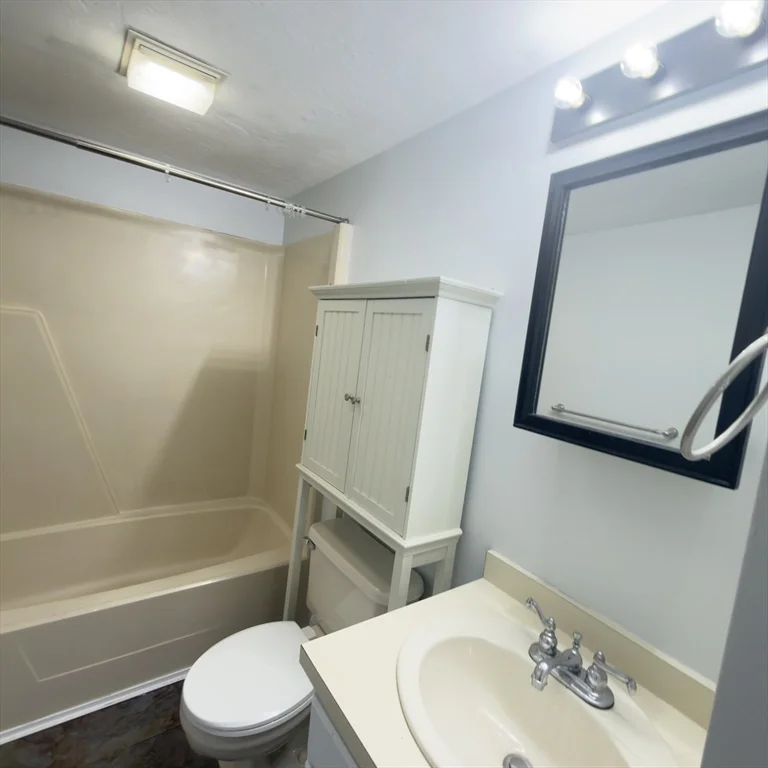 2 bed, 2 bath apartment for rent at 44 Maria Ave Unit 105, Southbridge — photo 8 of 27