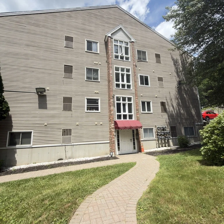 2 bed, 2 bath apartment for rent at 44 Maria Ave Unit 105, Southbridge — photo 2 of 27