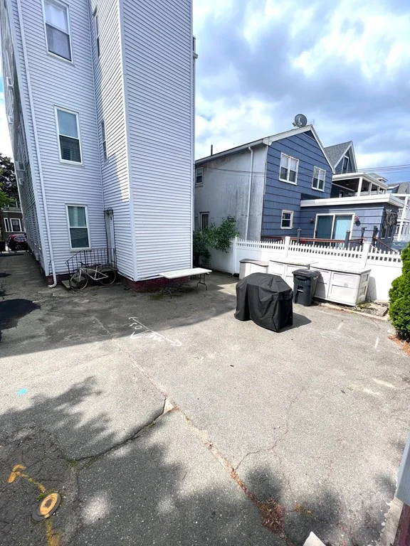 3 bed, 1 bath apartment for rent at 44 Marine Unit 1, Boston — photo 7 of 7