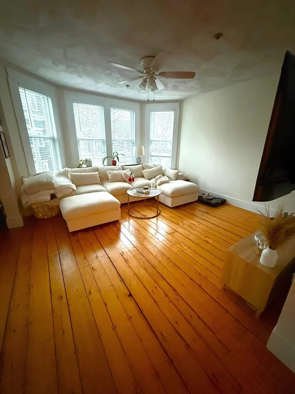 3 bed, 1 bath apartment for rent at 44 Marine Unit 2, South Boston — photo 3 of 17