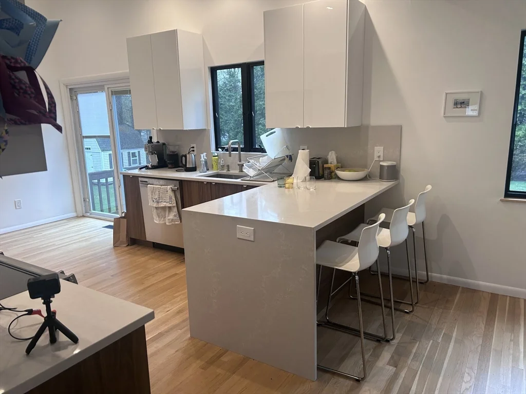 4 bed, 3 bath apartment for rent at 44 Marla Circle, Chestnut Hill — photo 8 of 23