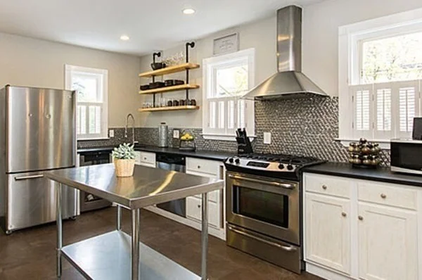 2 bed, 2 bath apartment for rent at 44 Michigan Ave Unit 44, Somerville — photo 11 of 12