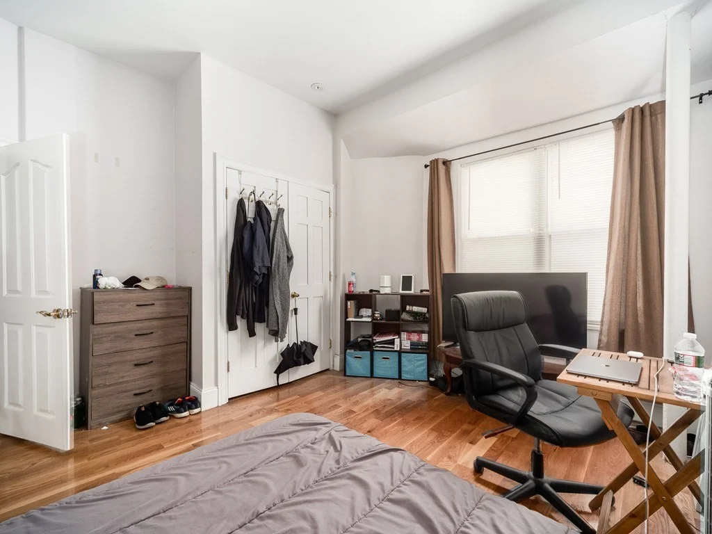 5 bed, 3 bath apartment for rent at 44 Mozart St Unit 1, Jamaica Plain — photo 15 of 16