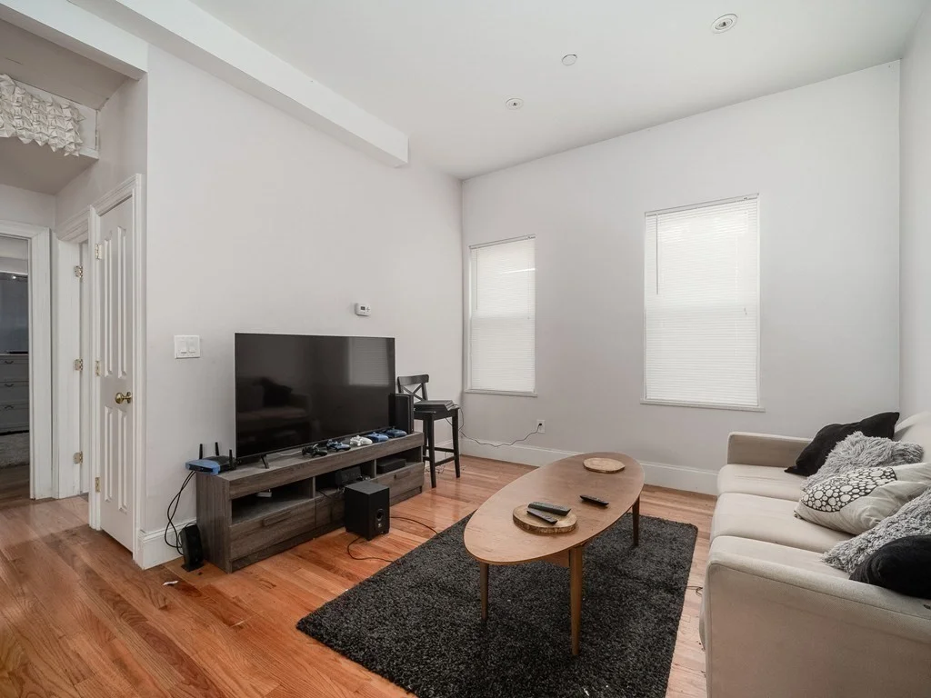 5 bed, 3 bath apartment for rent at 44 Mozart St Unit 1, Jamaica Plain — photo 13 of 16