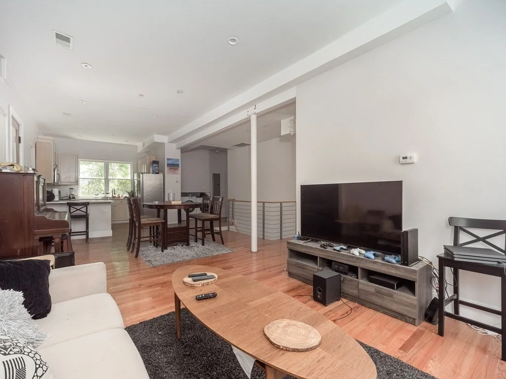 5 bed, 3 bath apartment for rent at 44 Mozart St Unit 1, Jamaica Plain — photo 4 of 16