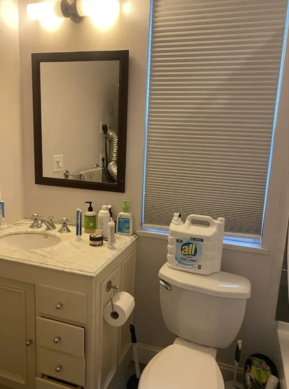 5 bed, 3 bath apartment for rent at 44 Mozart St Unit 3, Jamaica Plain — photo 9 of 15