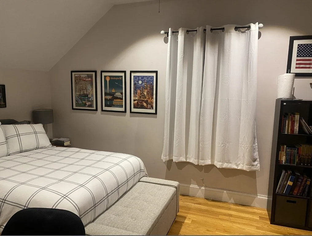5 bed, 3 bath apartment for rent at 44 Mozart St Unit 3, Jamaica Plain — photo 14 of 15