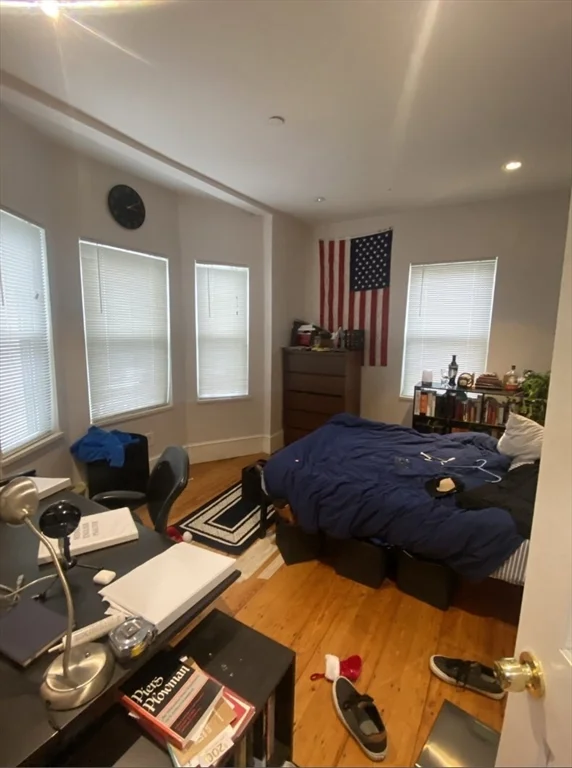 5 bed, 3 bath apartment for rent at 44 Mozart St Unit 3, Jamaica Plain — photo 10 of 15