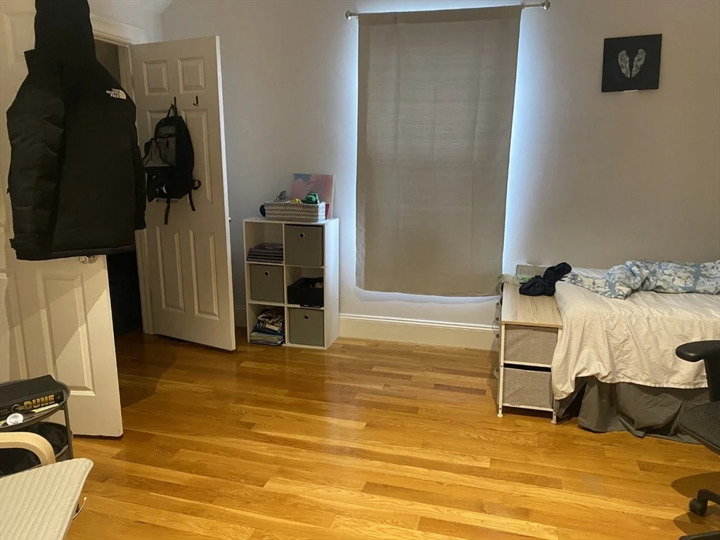 5 bed, 3 bath apartment for rent at 44 Mozart St Unit 3, Jamaica Plain — photo 13 of 15