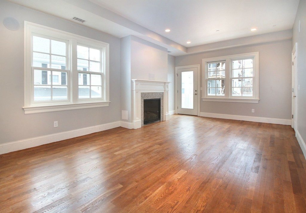4 bed, 2.5 bath apartment for rent at 44 O St Unit 44, South Boston — photo 4 of 6
