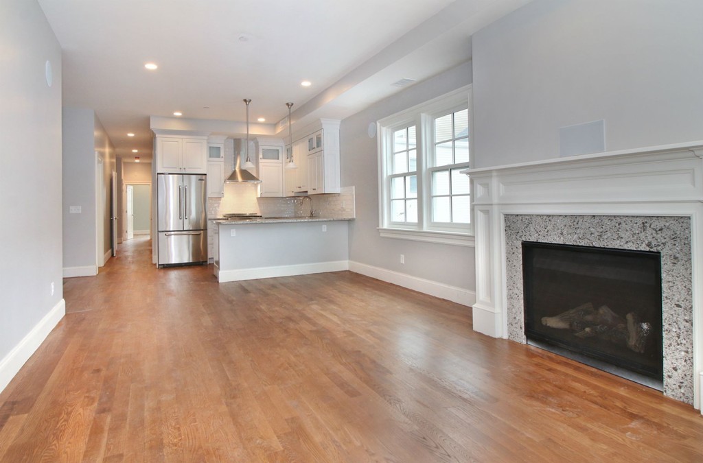 4 bed, 2.5 bath apartment for rent at 44 O St Unit 44, South Boston — photo 3 of 6