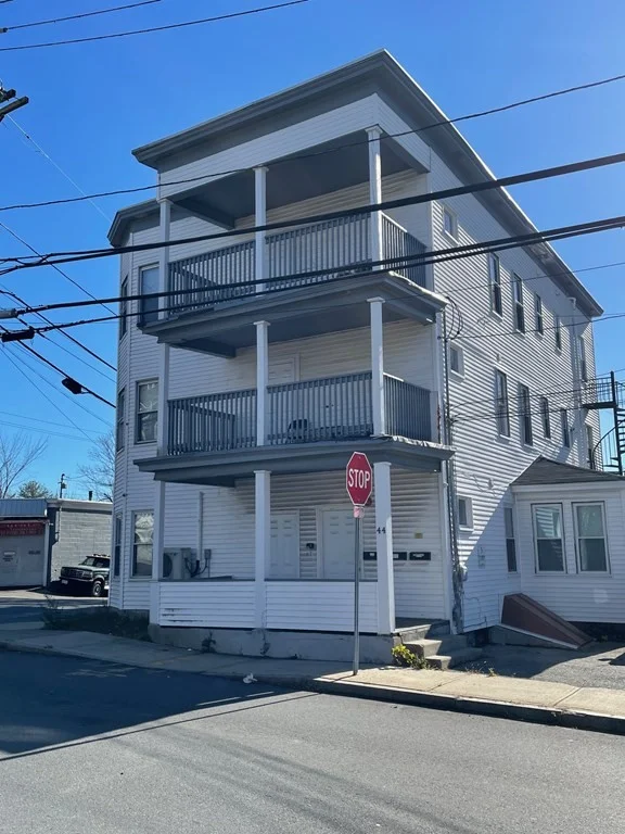 1 bed, 1 bath apartment for rent at 44 Oakland Unit 3A, Methuen — photo 10 of 10
