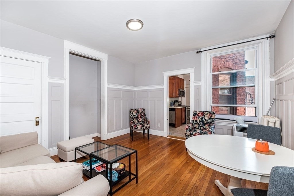 2 bed, 1 bath apartment for rent at 44 Orkney Rd Unit 3, Brighton — photo 3 of 10