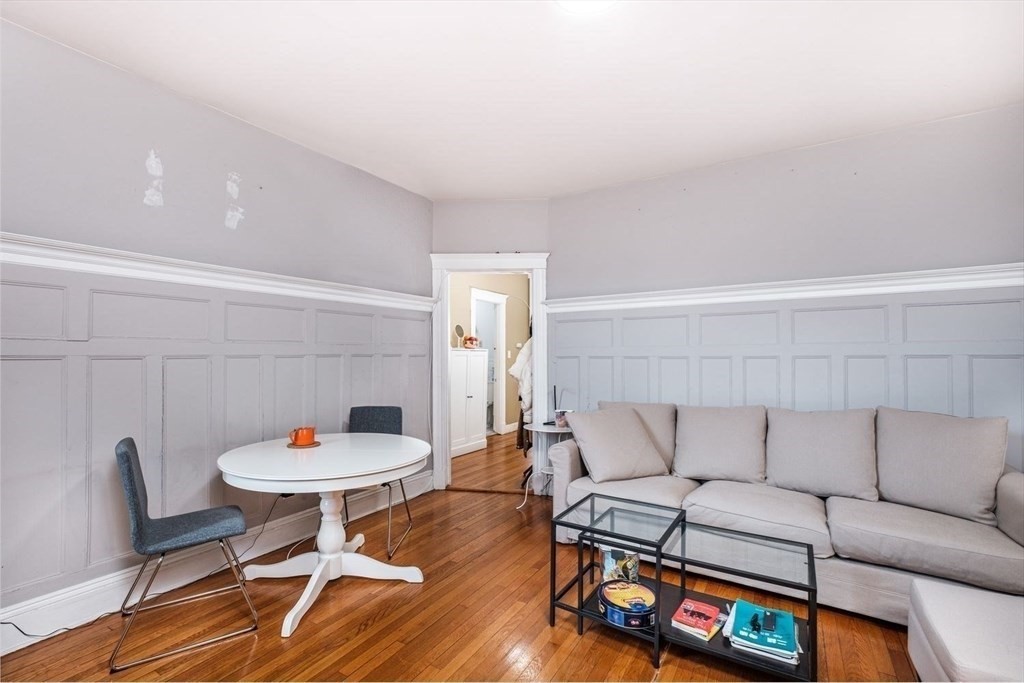 2 bed, 1 bath apartment for rent at 44 Orkney Rd Unit 3, Brighton — photo 4 of 10