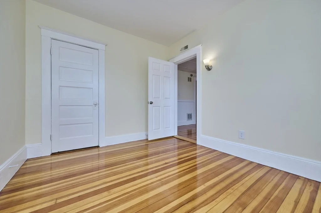 3 bed, 1 bath apartment for rent at 44 Park St Unit 4, Salem — photo 11 of 11