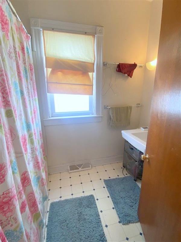 3 bed, 1 bath apartment for rent at 44 Paulina St Unit 1, Teele Square — photo 10 of 19