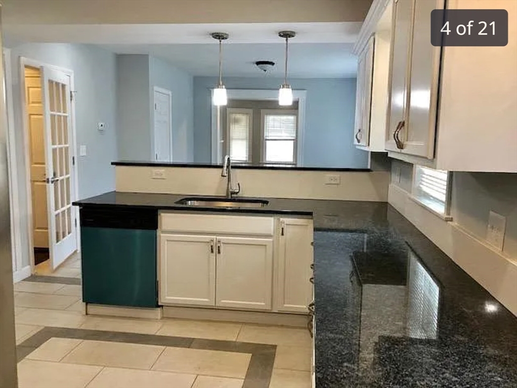 3 bed, 2 bath apartment for rent at 44 Pearl St Unit 0, Newton — photo 3 of 20