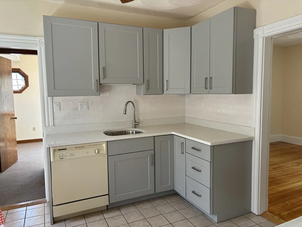 2 bed, 1 bath apartment for rent at 44 Peirce St Unit 2, Arlington — photo 1 of 8