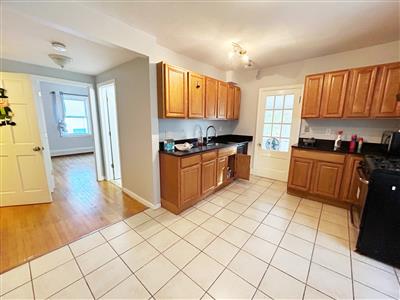 5 bed, 2 bath apartment for rent at 44 Plymouth St Unit 2, Wellington-Harrington — photo 1 of 8