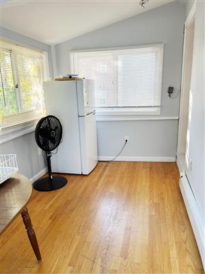 5 bed, 2 bath apartment for rent at 44 Plymouth St Unit 2, Wellington-Harrington — photo 3 of 8
