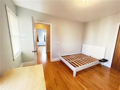 5 bed, 2 bath apartment for rent at 44 Plymouth St Unit 2, Wellington-Harrington — photo 6 of 8